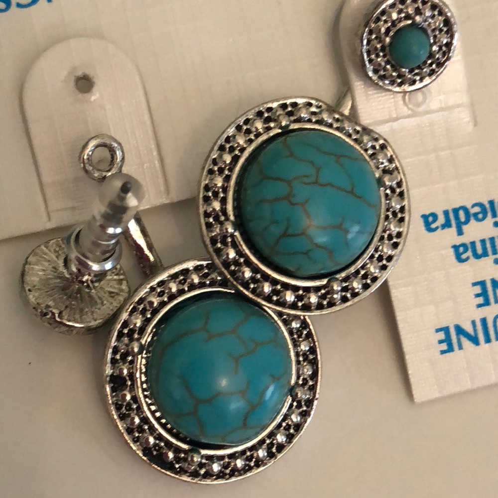 BEAUTIFUL STONE FRONT/Back two way earrings studs - Picture 8 of 8